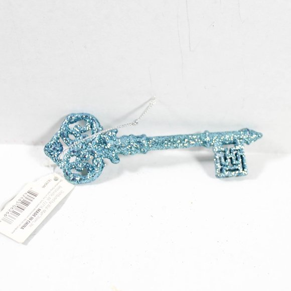 🎄Retro Aesthetic Blue Glitter Butterfly and Key Christmas Tree Ornaments Decor - Picture 4 of 5